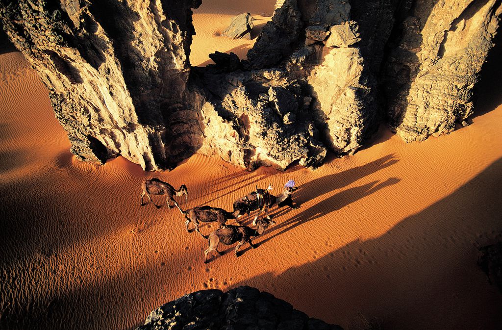 7第一届 自然风光类 二等奖   沙漠Regis Columbo摄  瑞士(5)_副本.jpg