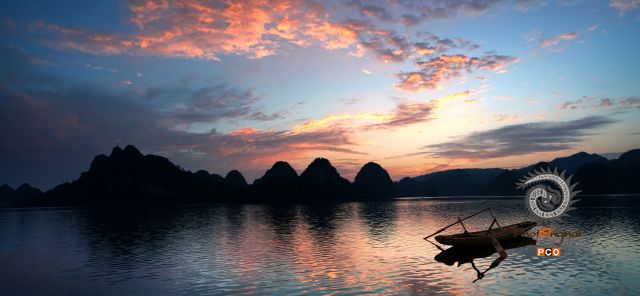 百花霞岛晚渔景