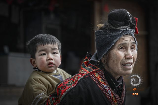 《隔辈》