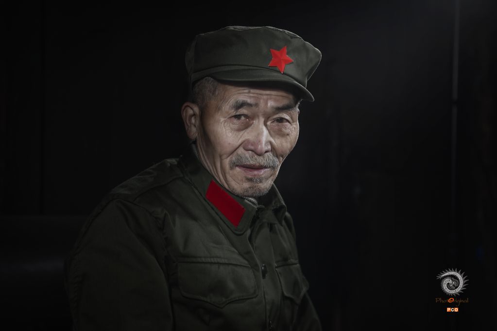 《望》