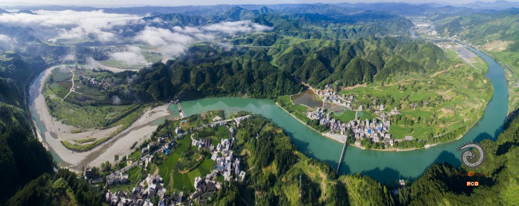 锦江两岸