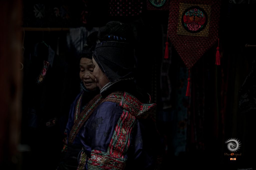 《闲聊》