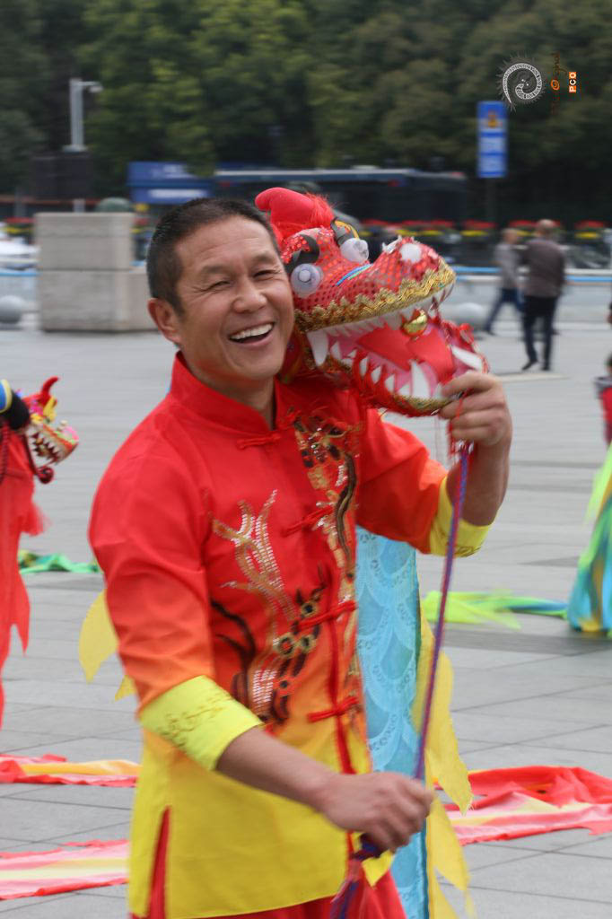 《尾扫二月龙抬头》（组照）