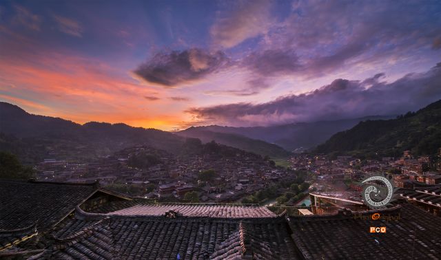 多彩贵州，千户苗寨