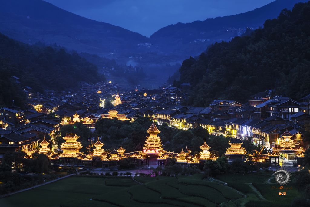 鼓楼灯影