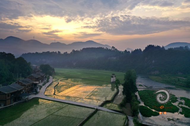 《长碛的早晨》