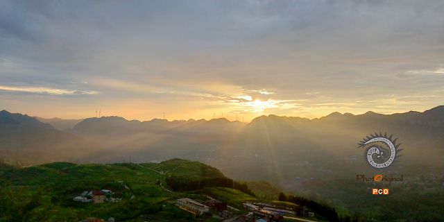 山村晚霞