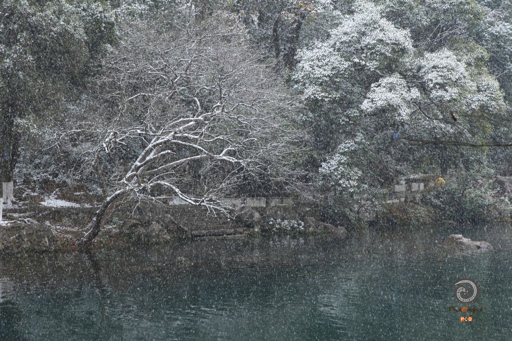 花溪初雪