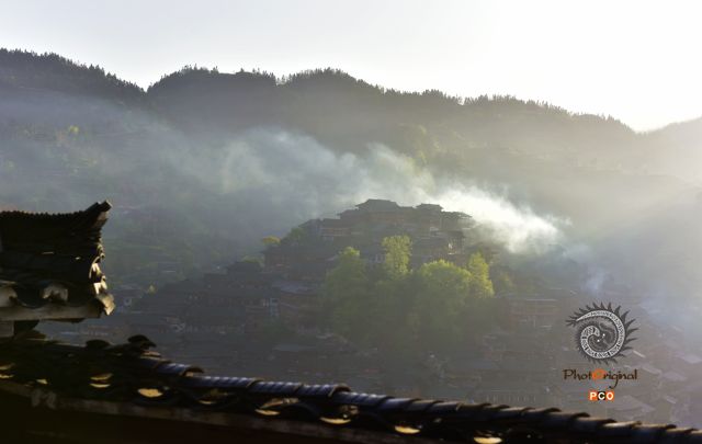 苗寨晨韵