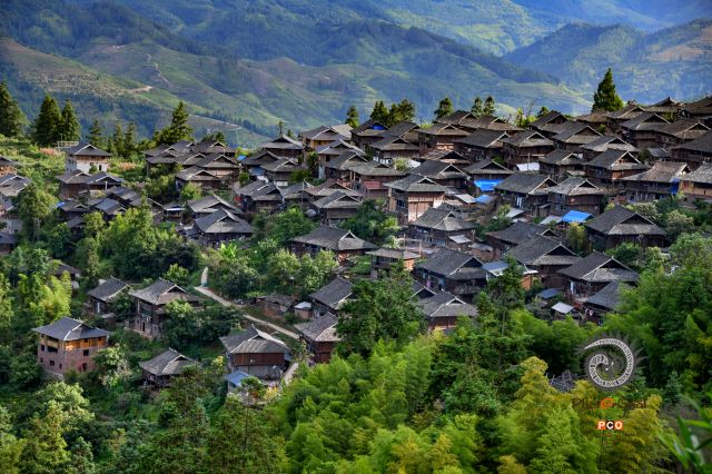 岜沙苗寨