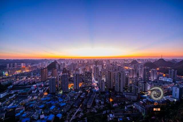 安顺城市夜景