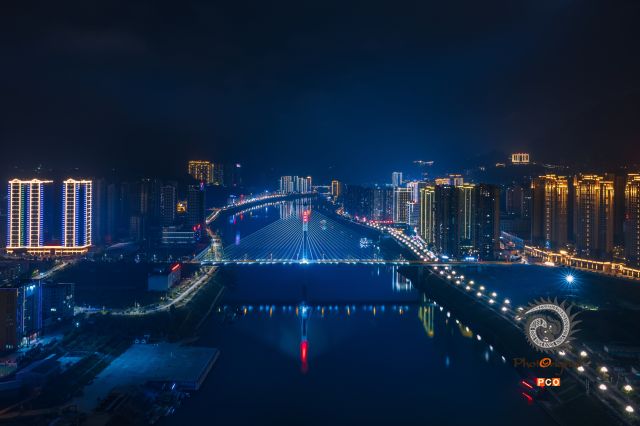 乌江明珠.思南县城夜景