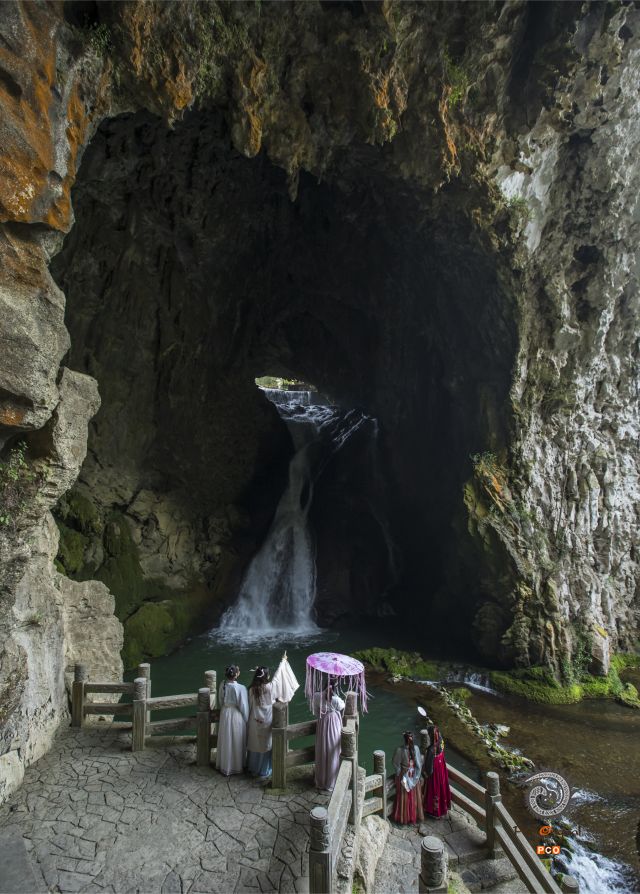 龙宫龙门飞瀑