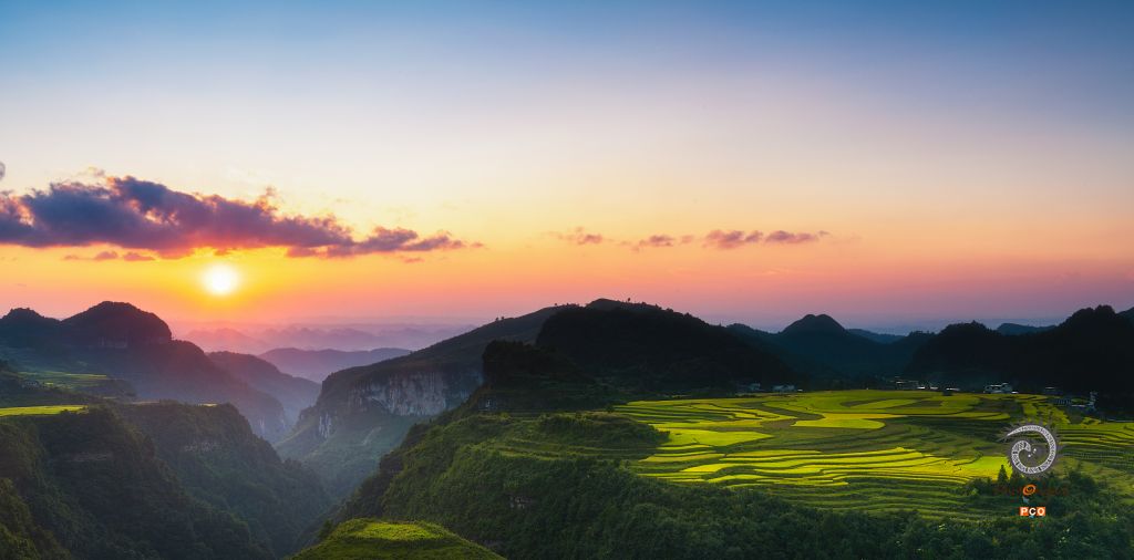 夕照毛基堡
