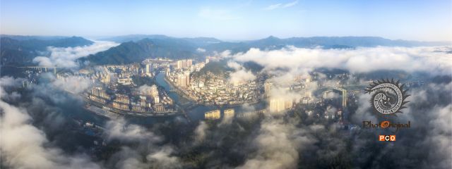 雾锁山城