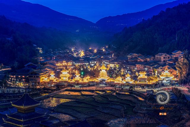 《肇兴夜景》