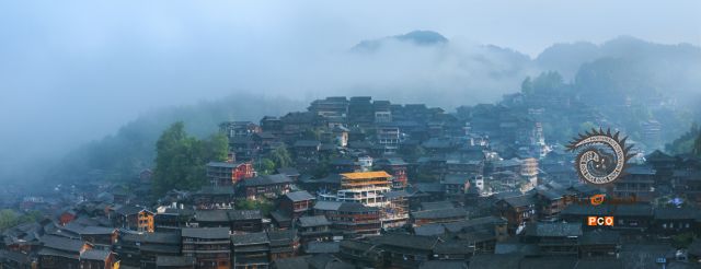 雾锁苗寨