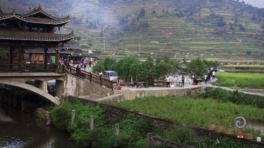 王晋家+13841732888+《千户苗寨·桥旅》