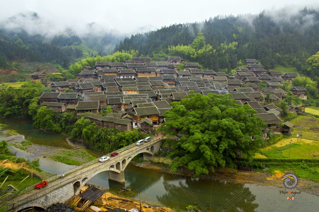 《乌当村的致富桥》