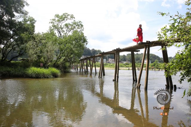 红军桥引客来