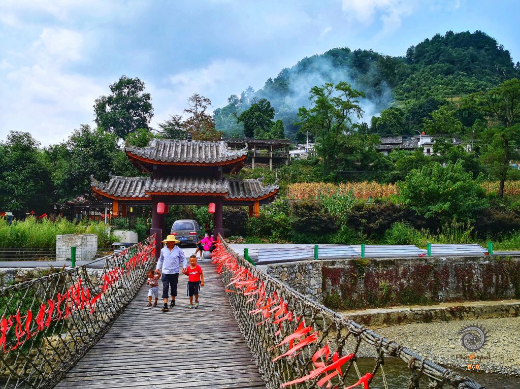 《山寨红桥》