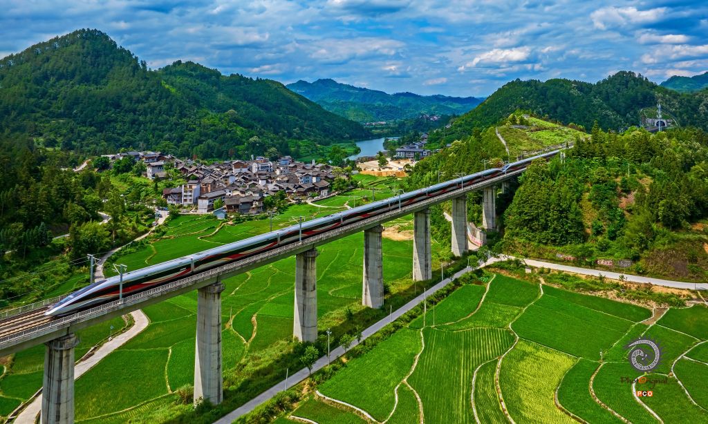 山村复兴