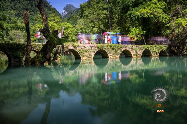 七孔桥的时光之旅