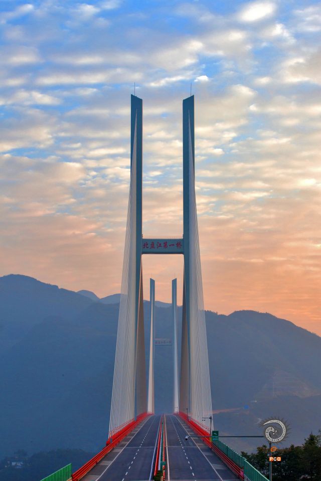 北盘江特大桥晨韵