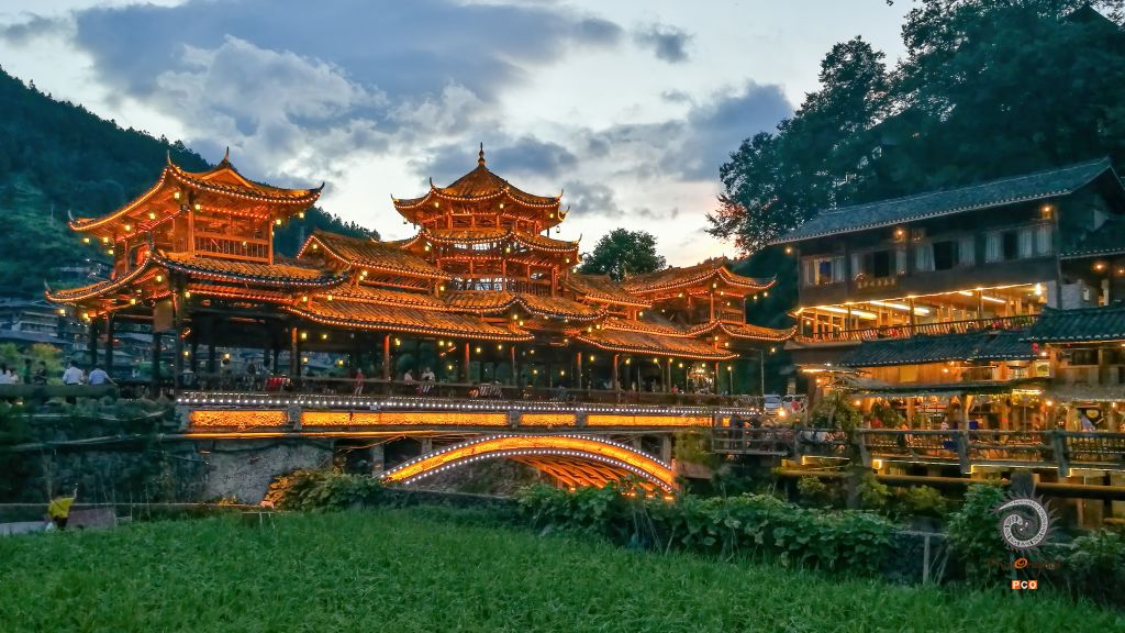 千户苗寨 风雨桥