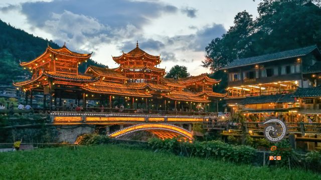 千户苗寨 风雨桥