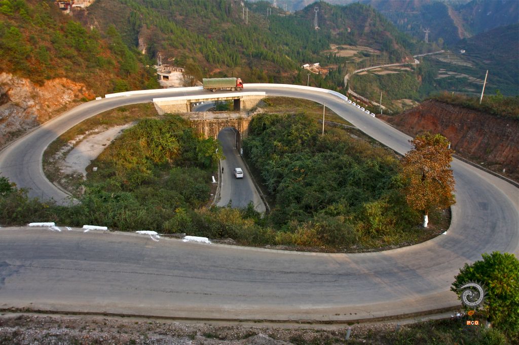 中国第一座公路立交桥“鹅翅膀桥”