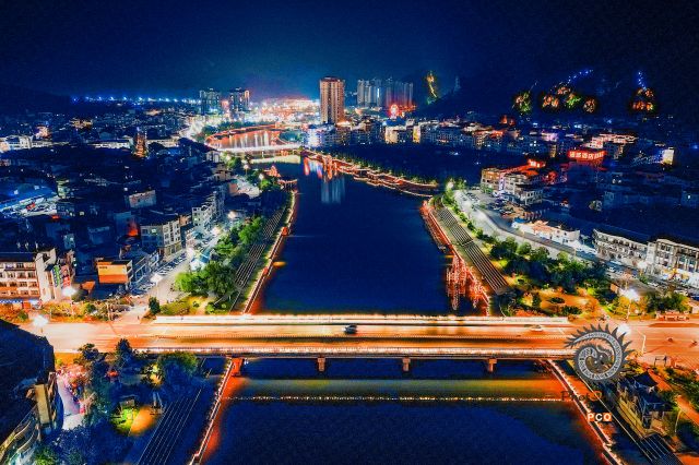 施秉潕阳河夜景