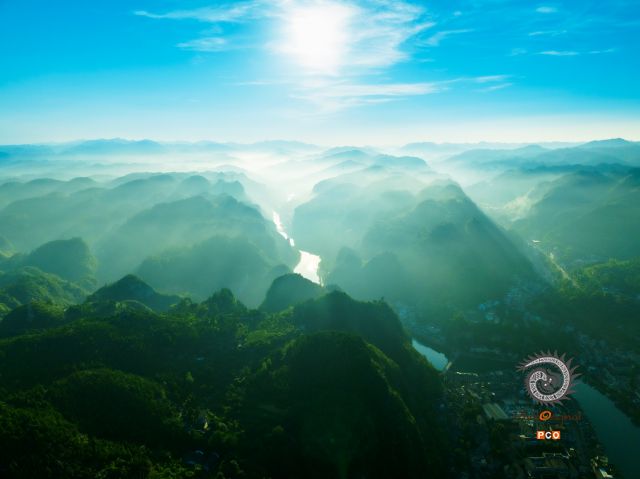 雾隐镇远山河梦