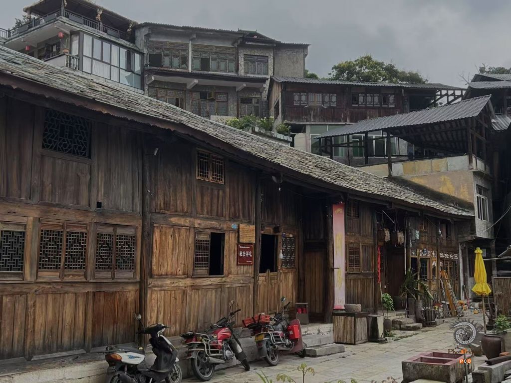 凝固的乡土诗行