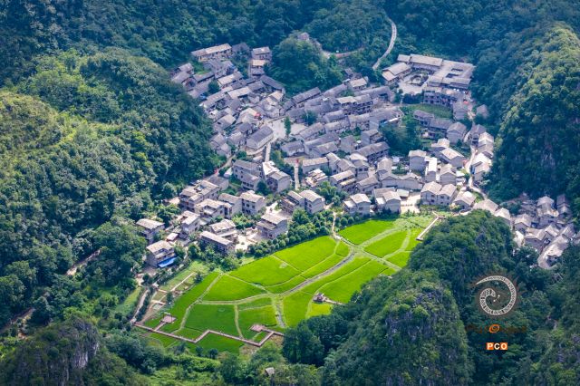 《高荡千年古寨》