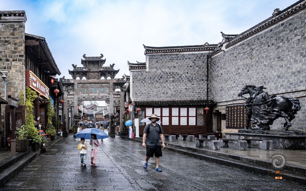 中南门街景