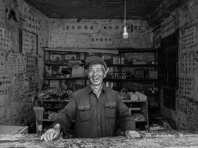 《同心村》