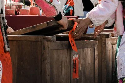 《地戏》