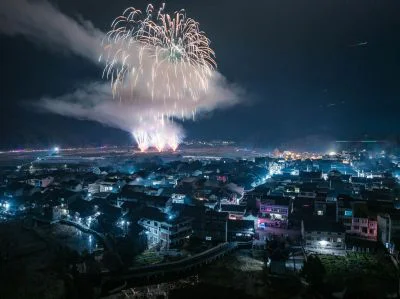 《隆里所村夜景》