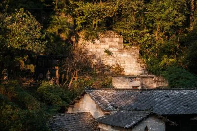 《云山屯》