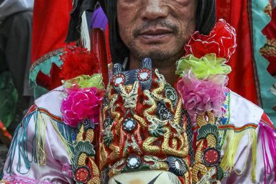 《地戏人像》