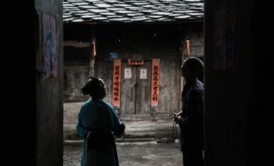 《生活》