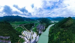 2023多彩贵州·第十六届中国原生态国际摄影大展 · 独立寒秋 的图集