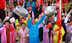 ​2024多彩贵州·第十七届中国原生态国际摄影大展 · 挺拳而立 的图集