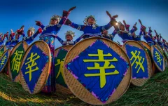 多彩贵州·第十四届中国原生态国际摄影大展 · 大凡 的图集