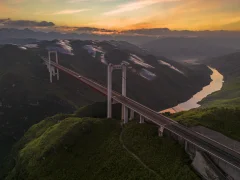 2023多彩贵州·第十六届中国原生态国际摄影大展 · 凡品 的图集
