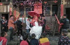 多彩贵州·第十四届中国原生态国际摄影大展 · 崎岸 的图集
