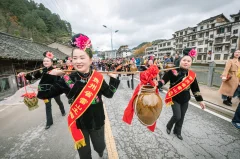 多彩贵州·第十四届中国原生态国际摄影大展 · 神州影者 的图集