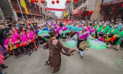 2025多彩贵州·第十八届中国原生态国际摄影大展 · 潇洒玩玩 的图集