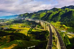 2023多彩贵州·第十六届中国原生态国际摄影大展 · 窗外天空 的图集